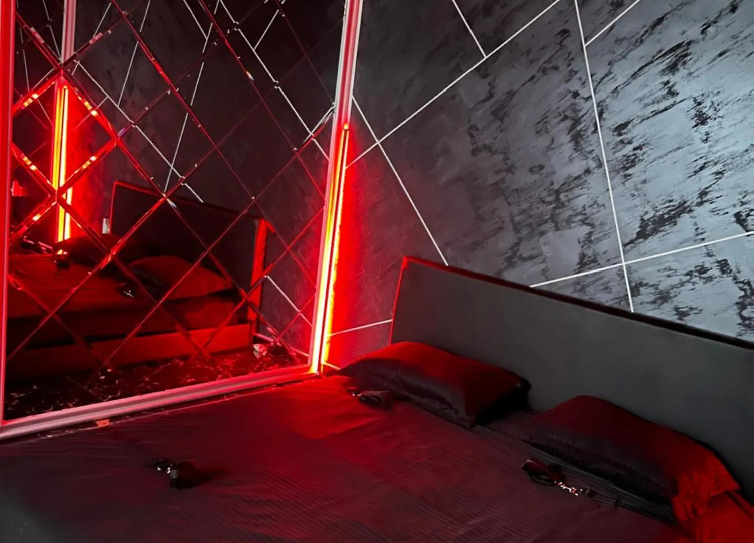Adult Only Fantasy Room Bucureşti