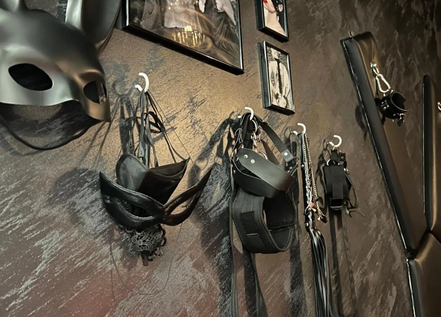 Adult Only Fantasy Room Bucureşti 0*,  România