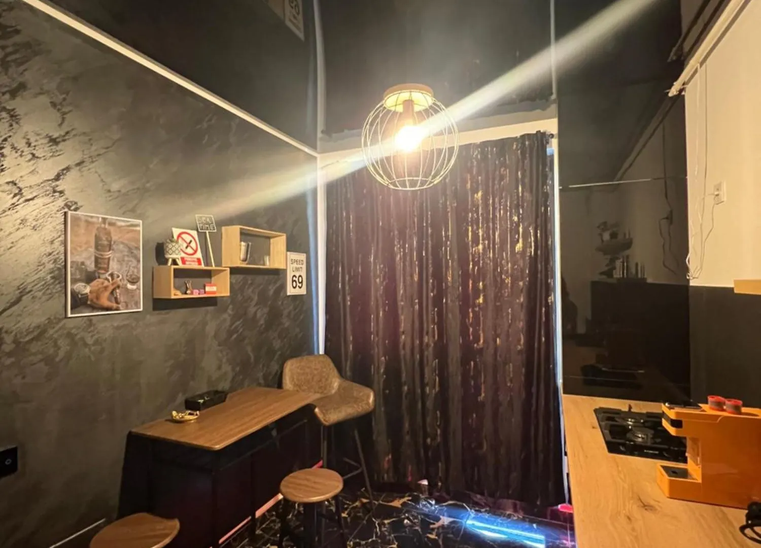 Apartament Adult Only Fantasy Room Bucureşti