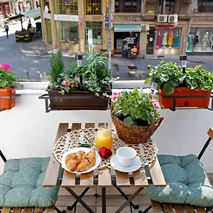  Appartement Traditional Romanian